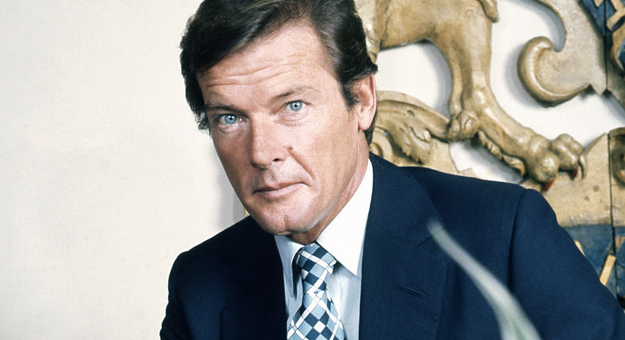 Умер Роджер Мур, исполнитель роли Джеймса Бонда