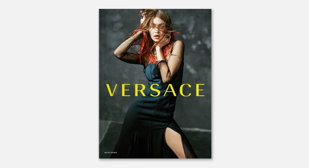 Versace представил рекламную кампанию с Джиджи Хадид и Тейлор Хилл