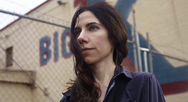 Пи Джей Харви сняла клип о детях-беженцах