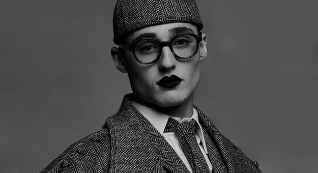 Рекламная кампания Thom Browne: мужчины в твиде и с черной помадой