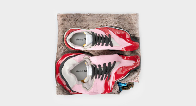 Acne выпустил кроссовки с подошвой-клавиатурой