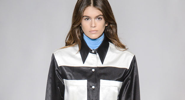 Кайя Гербер впервые вышла на подиум