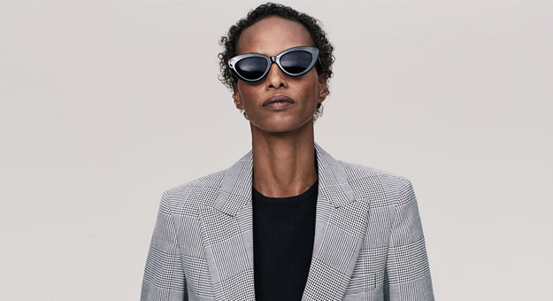 Модели старше 40 снялись в новом лукбуке Zara