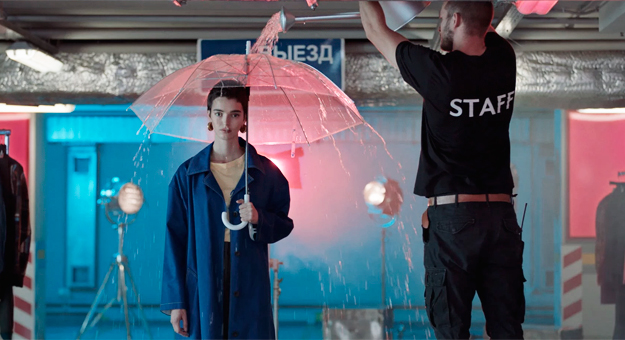 ЦУМ снял клип для новых витрин