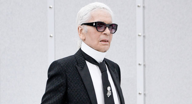 Лагерфельд нарисовал скетч с Гитлером и Меркель