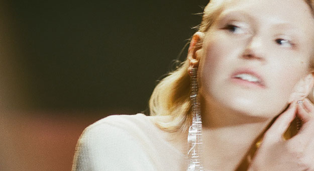 ЦУМ разместил клип о съемках лукбука