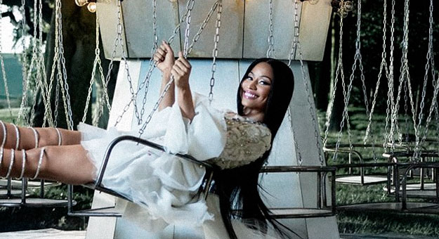 Ники Минаж стала лицом рождественской кампании H&M