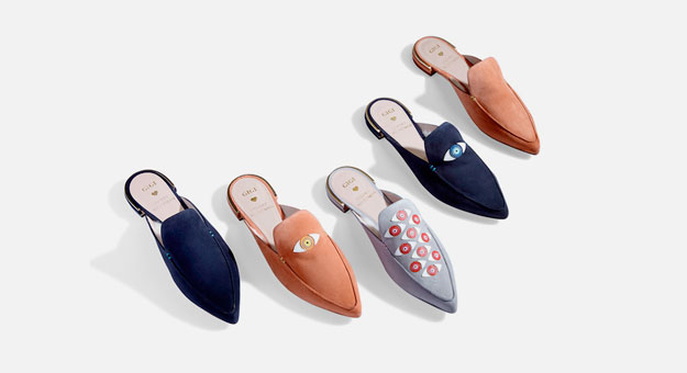 Джиджи Хадид выпустила рождественские мюли