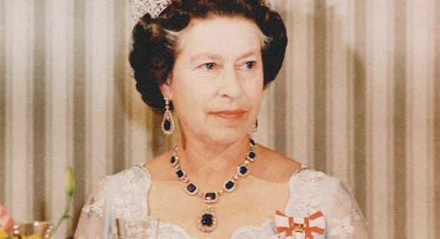 Королева записала 60-е рождественское видео