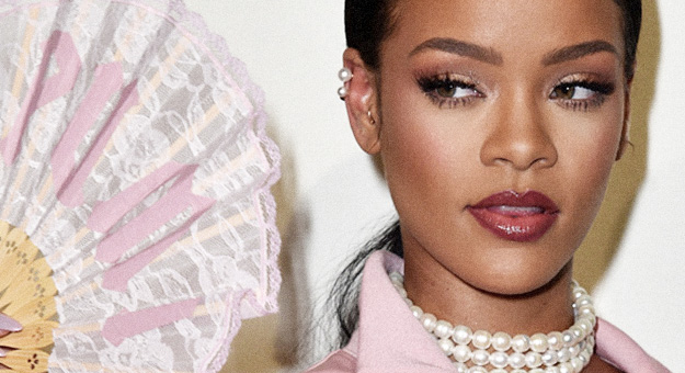 Рианна подменила менеджера по работе с клиентами Fenty Beauty