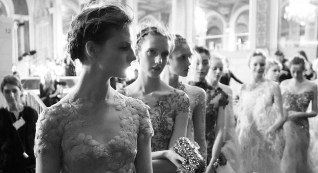 Marchesa отменил показ в Нью-Йорке