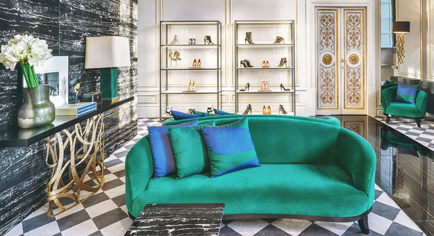 Aquazzura запустит мужскую линию и откроет 9 новых магазинов