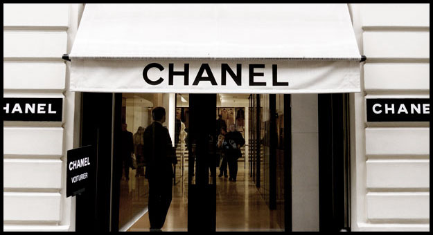 Chanel и Farfetch откроют интерактивные бутики