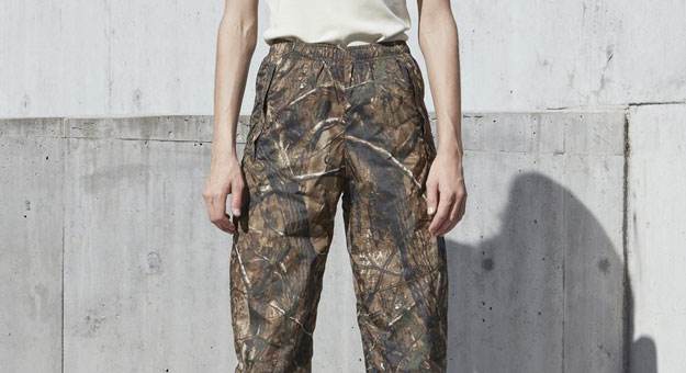 Канье Уэста обвинили в краже принта для коллекции Yeezy