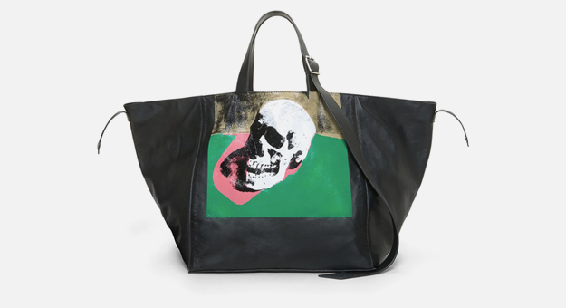 Раф Симонс выпустил первую коллекцию сумок для Calvin Klein