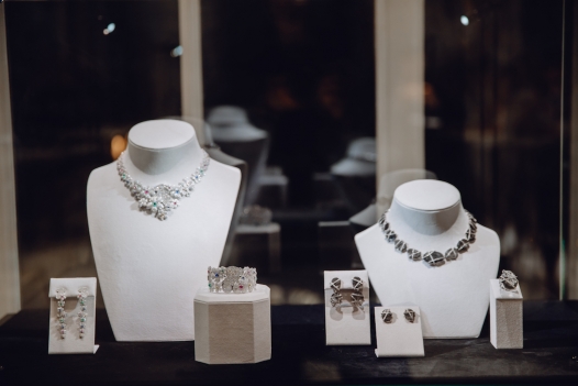 Tous представил коллекцию высокого ювелирного искусства Rosa Oriol в Москве