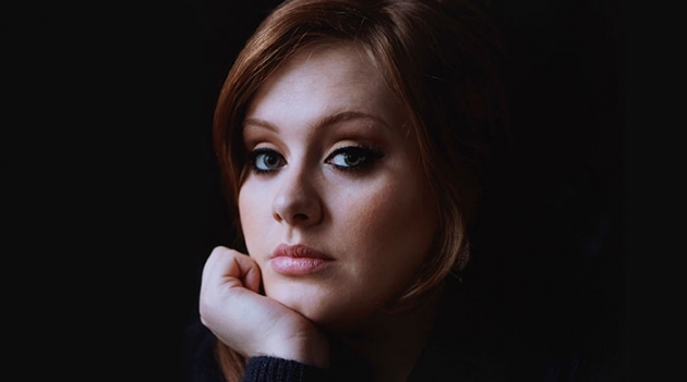 Адель и Боуи появились в Национальной портретной галерее