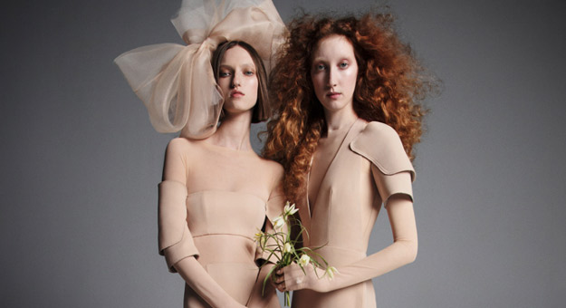 Вера Вонг сделала цветную коллекцию свадебных платьев