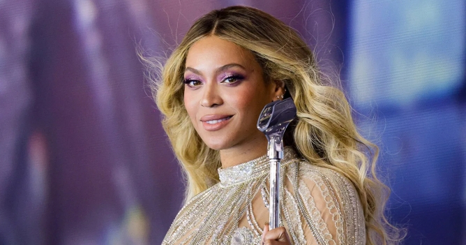 Бейонсе пожертвовала 2,5 миллиона пострадавшим в Лос-Анджелесе