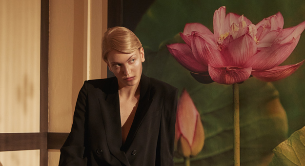 Саша Мельничук в новой съемке SVMoscow