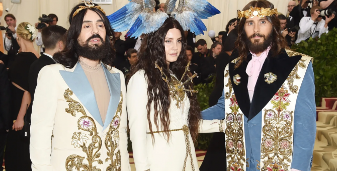 Для сотрудников, которые организовывают Met Gala, но не выходят на дорожку, пройдет отдельное мероприятие