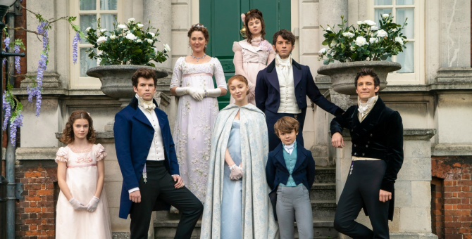 Netflix и Bath & Body Works готовят коллаборацию по мотивам сериала «Бриджертоны»