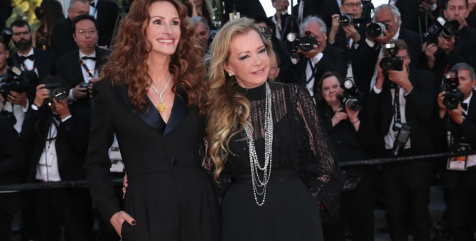 Chopard совместно с Джулией Робертс выпустил ювелирную коллекцию