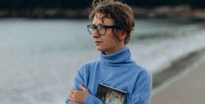 Писательница Анастасия Максимова рассказала о своем новом романе про серийного убийцу