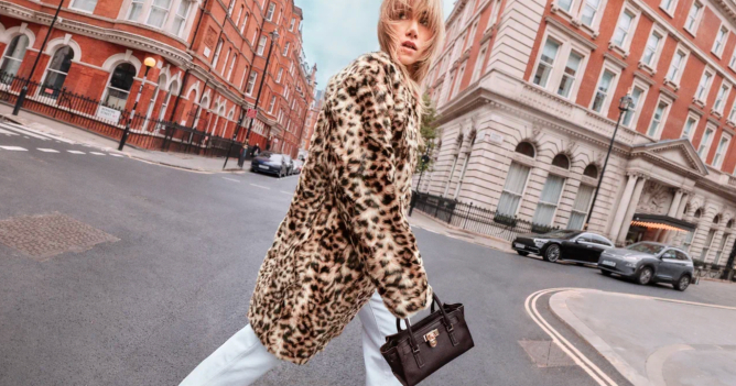 Сьюки Уотерхаус стала лицом рекламной кампании Michael Kors осень-зима 2026