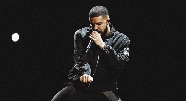 Дрейк рассказал о своем новом альбоме с помощью билбордов в Торонто