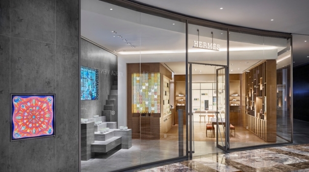 Hermès открыл первую парфюмерную библиотеку-бутик