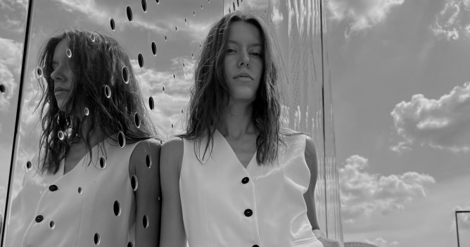 Luisa Wang заколлаборировался с диджеем Nastya Mira