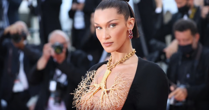 Каннский кинофестиваль запретил «голые» платья на красной дорожке