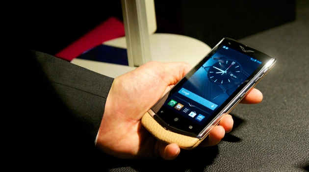 Компания Vertu выходит на российский рынок напрямую