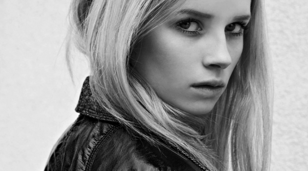 Младшая сестра Кейт Мосс подписала свой первый модельный контракт