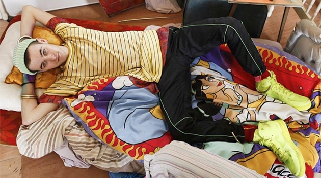 Молодая кровь и дизайнеры, которые ее пьют, на выставке в Лондоне