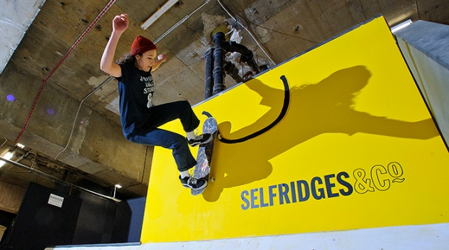 Selfridges открывают pop-up-скейт-парк в Лондоне