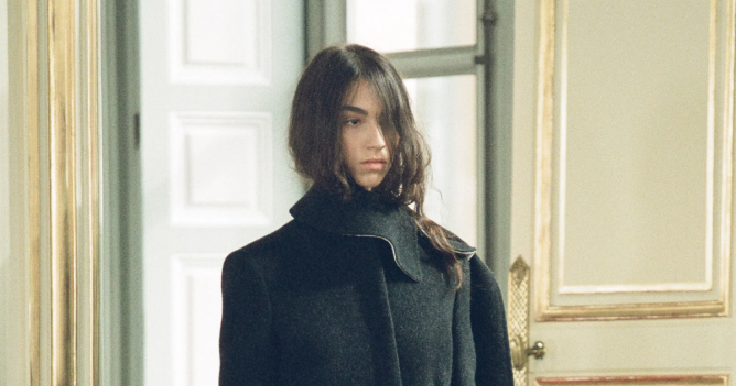 The Row показал коллекцию resort 2023 на Неделе моды в Париже