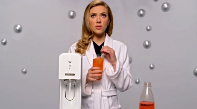 Почему канал Fox \"отредактировал\" рекламу со Скарлетт Йоханссон?