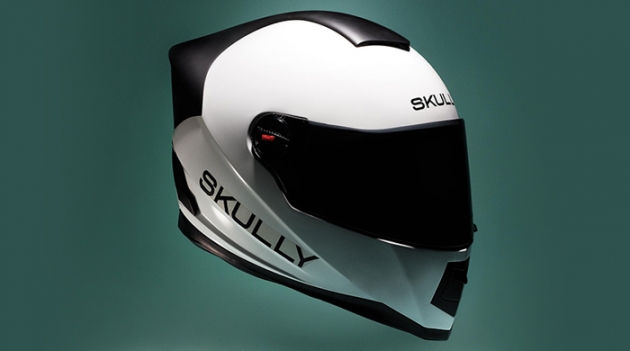 \"Умный\" мотоциклетный шлем с камерой заднего вида