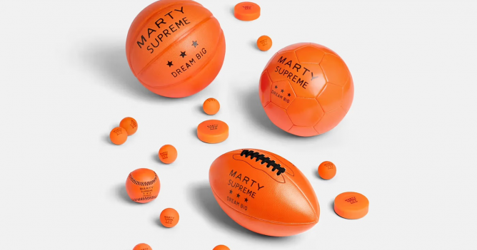 Студия А24 выпустила новый мерч к фильму «Марти Великолепный»