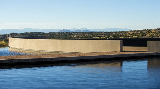 Том Форд продает свое ранчо в Санта-Фе