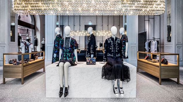 Valentino открывает новый бутик в Москве