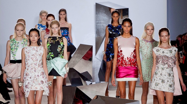 Неделя высокой моды в Париже: Giambattista Valli, весна 2014