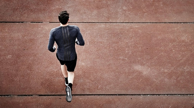 Y-3 и adidas представили дебютную коллекцию одежды для спорта