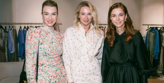 В пространстве Akhmadullina прошел Летний коктейль для друзей бренда