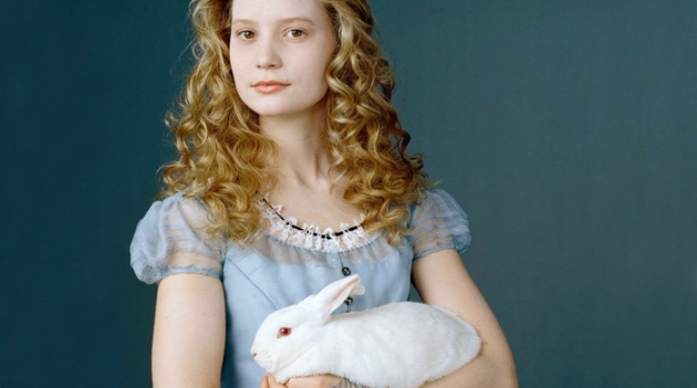 Наряды Алисы в Стране чудес: детская выставка в Музее V&A