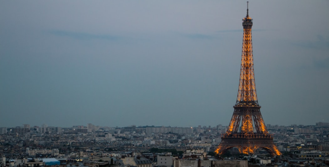 Следующая кутюрная Неделя моды в Париже пройдет онлайн