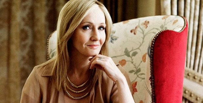 Джоан Роулинг рассказала о пережитом сексуальном насилии