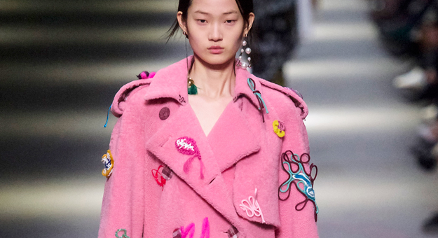 Burberry больше не будет использовать мех и уничтожать свою продукцию